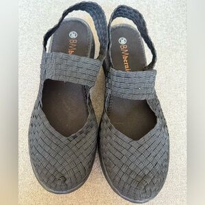 bernie mev. Black Woven Sandals with Elastic Strap